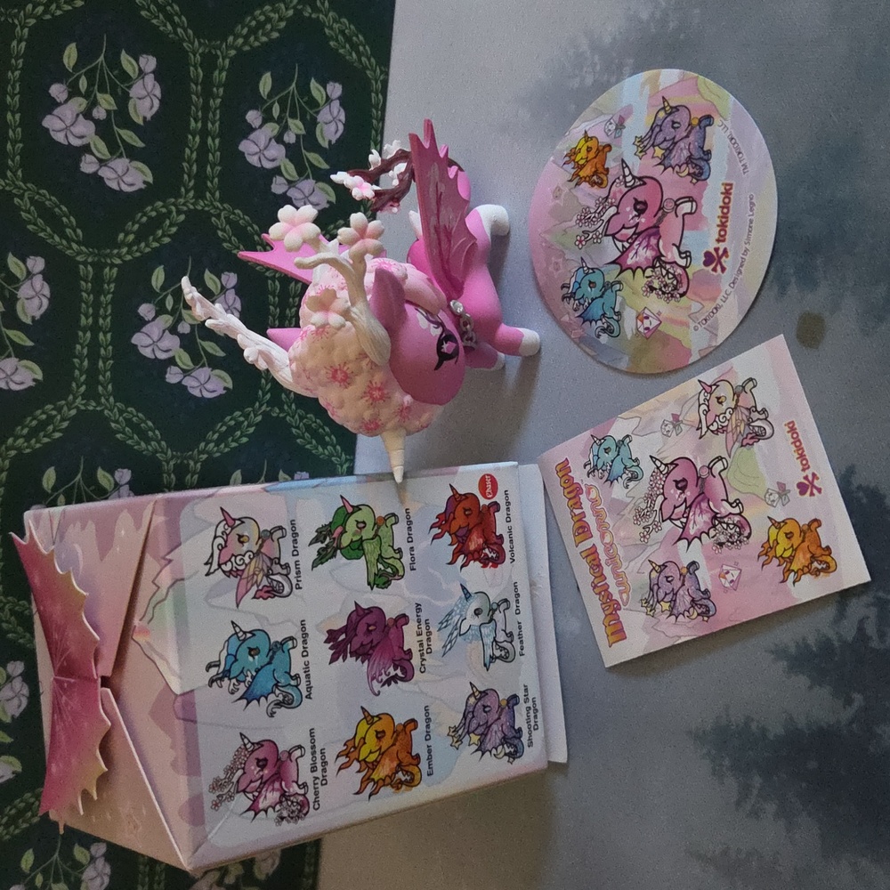 Tokidoki Unicorno Mystical Dragon Cherry Blossom - Picture 2 of 3